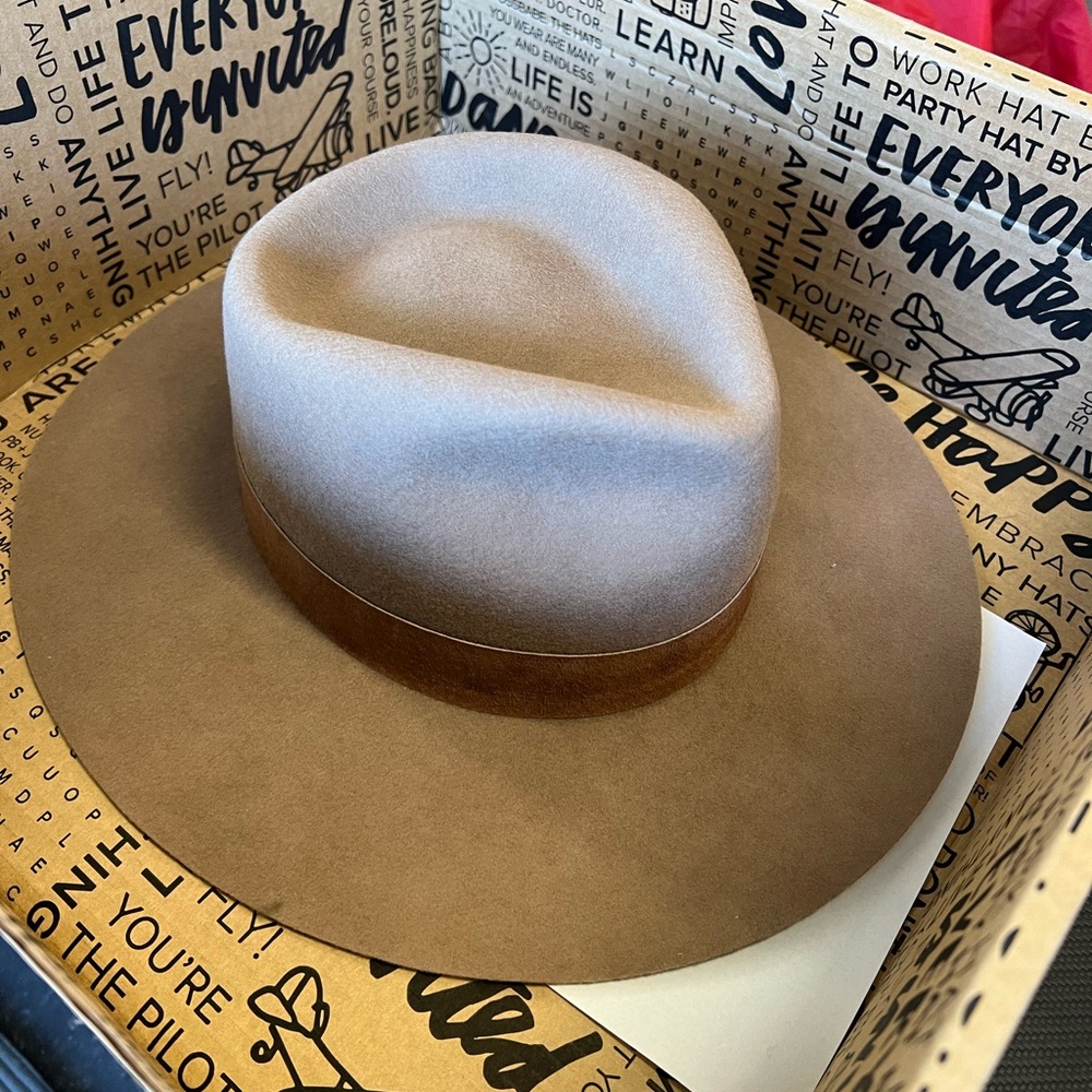 Gigi pip hat